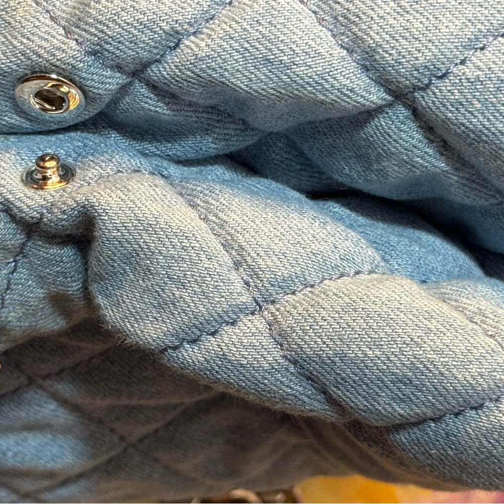 NWT - STELLA MCCARTNEY
Soft Quilted Denim Beckett Shoulder Bag In Blue - Picture 11 of 16